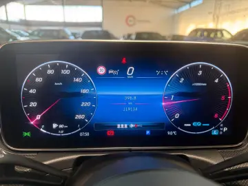 MERCEDES-BENZ C 220 dC Limousine  AMG Line Night LED AHK