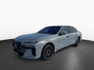 BMW i7 xDr60 MSpPRO ExecLou SkyLou TV Massage Ventil SoftClo