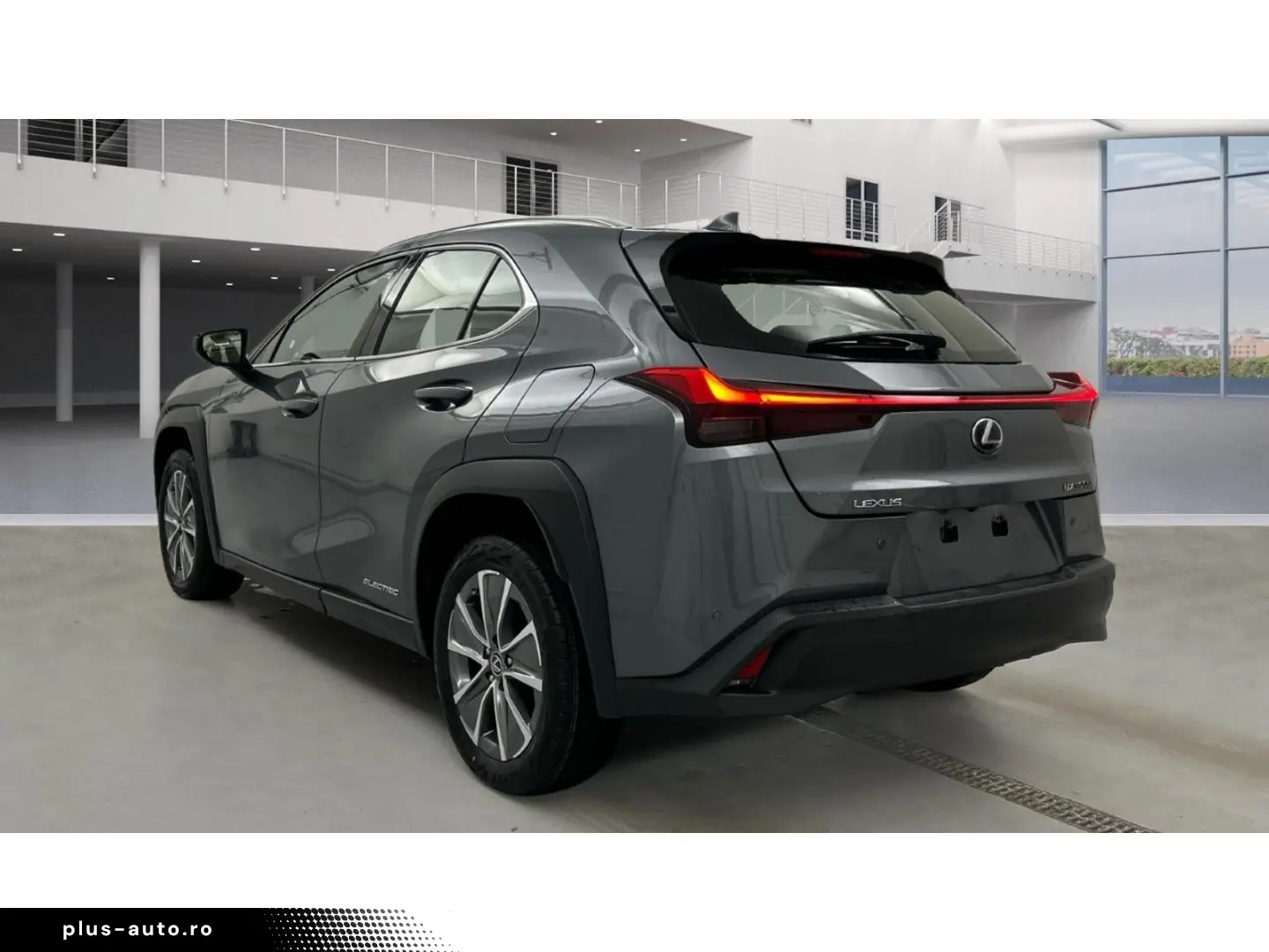 LEXUS UX 300e Luxury Line 360 Grad Kamera Mark Levinso