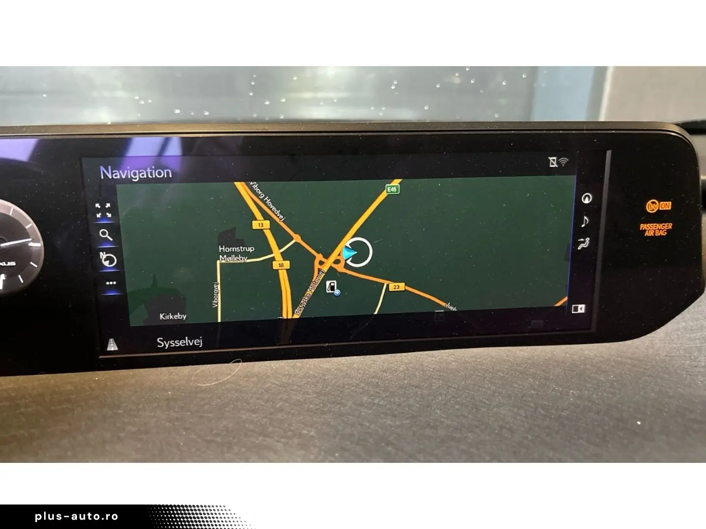 LEXUS UX 300e Luxury Line 360 Grad Kamera Mark Levinso