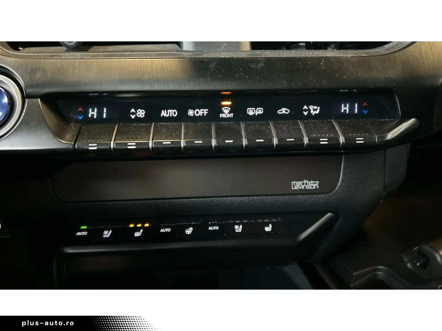 LEXUS UX 300e Luxury Line 360 Grad Kamera Mark Levinso