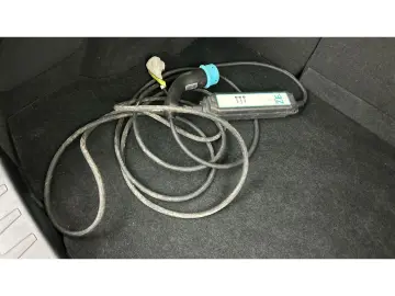 LEXUS UX 300e Luxury Line 360 Grad Kamera Mark Levinso