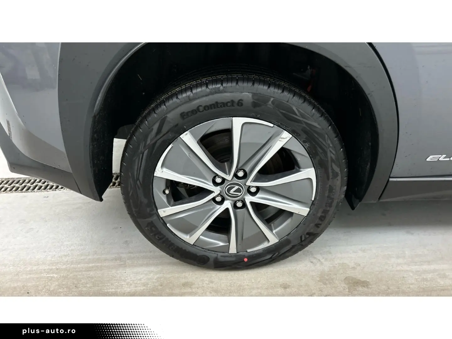 LEXUS UX 300e Luxury Line 360 Grad Kamera Mark Levinso