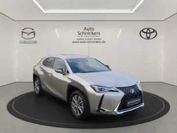 LEXUS UX 300e  KAMERA ACC GJ-RÄDER !!