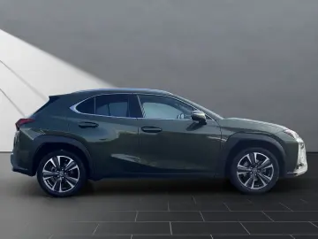 LEXUS UX 250 h LED TOP  KAMERA NAVI FACELIFT