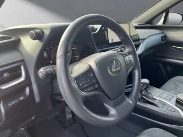 LEXUS UX 250 h LED TOP  KAMERA NAVI FACELIFT