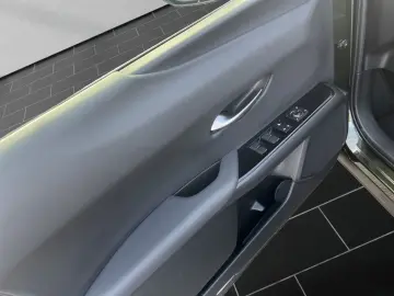 LEXUS UX 250 h LED TOP  KAMERA NAVI FACELIFT