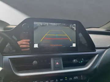 LEXUS UX 250 h LED TOP  KAMERA NAVI FACELIFT