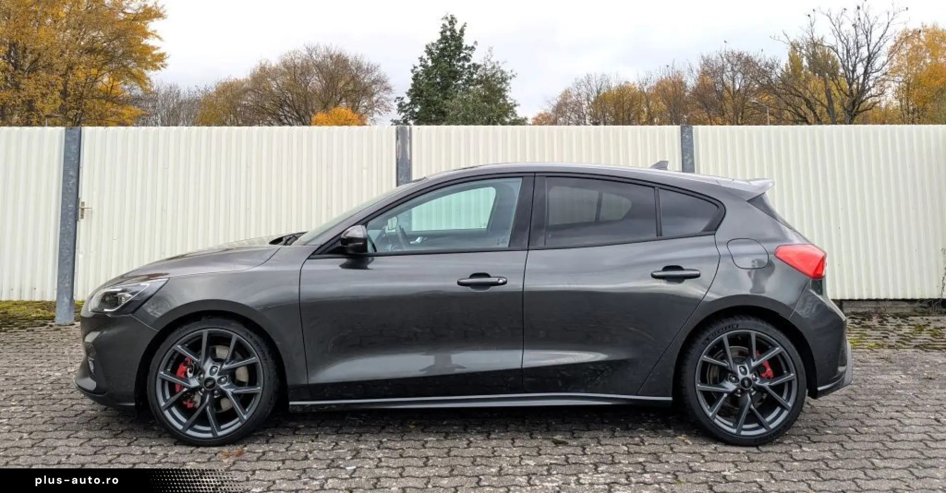 FORD Focus ST 2.3 Aut. Styling-P. LED adap. B&O Navi