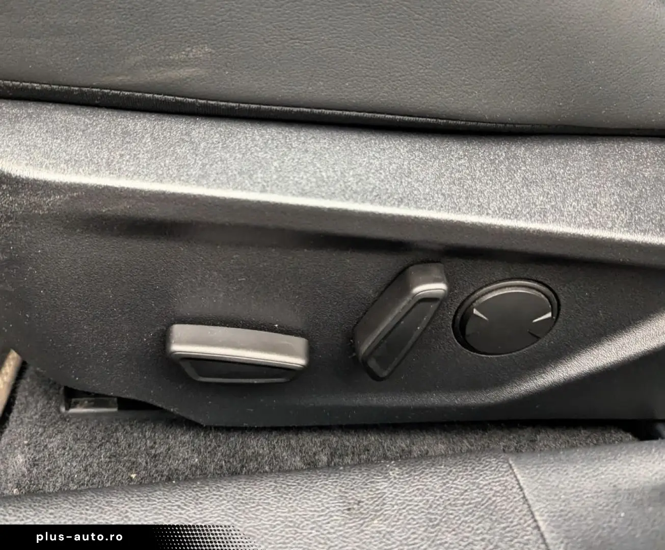 FORD Focus ST 2.3 Aut. Styling-P. LED adap. B&O Navi