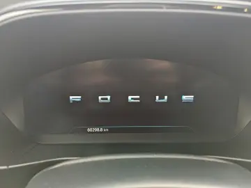 FORD Focus ST 2.3 Aut. Styling-P. LED adap. B&O Navi