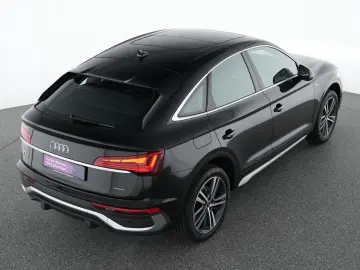 AUDI Q5 Sportback S-Line AHK Pano Navi MatrixLED ACC