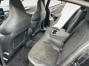 FORD Focus ST X 2.3 EcoBoost. Automatik.HUD.Panodach.