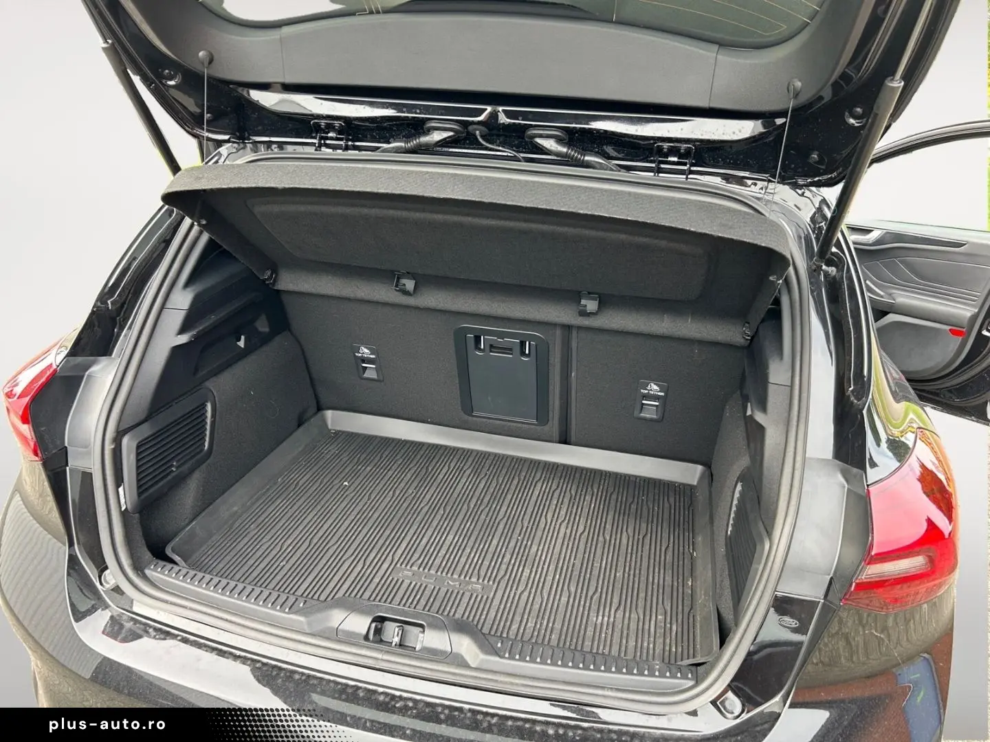 FORD Focus ST X 2.3 EcoBoost. Automatik.HUD.Panodach.