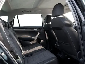 SKODA Kodiaq 2.0 TDI Style 4x4 7-Sitzer AHK Pano 360