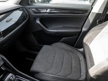 SKODA Kodiaq 2.0 TDI Style 4x4 7-Sitzer AHK Pano 360