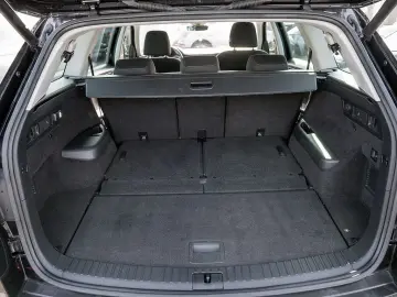 SKODA Kodiaq 2.0 TDI Style 4x4 7-Sitzer AHK Pano 360