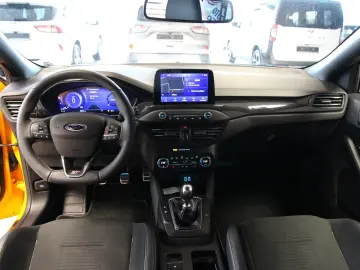 FORD Focus Lim. ST Performance-PAK  Styling-PAK