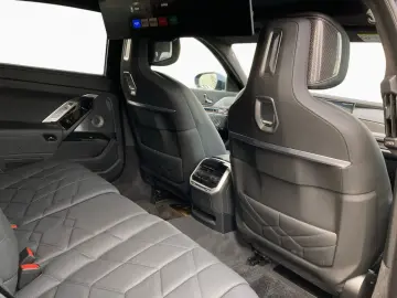 BMW i7 xDr60 MSP ExecLoun SkyLoun TV Massage Ventil