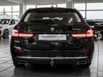 BMW 530e Touring Luxury Line AHK HUD LASER LED NAVI