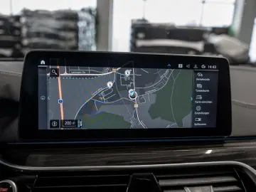 BMW 530e Touring Luxury Line AHK HUD LASER LED NAVI