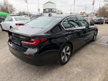 BMW 530e Lim.  Navi LED Leder