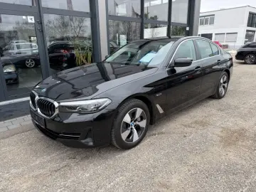 BMW 530e Lim.  Navi LED Leder