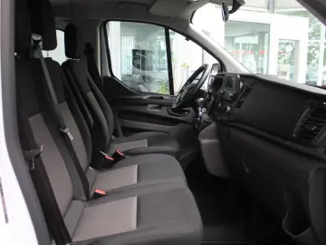 FORD Transit Custom Kombi 320 L1 (9 Sitzer)