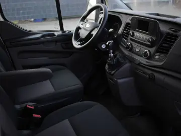 FORD Transit Custom Kombi 320 L1 (9 Sitzer)