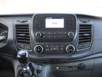 FORD Transit Custom Kombi 320 L1 (9 Sitzer)