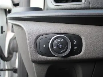 FORD Transit Custom Kombi 320 L1 (9 Sitzer)