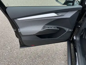 SKODA Enyaq 60 PLUS Navi Matrix ACC elHeckkl WäPu AHK