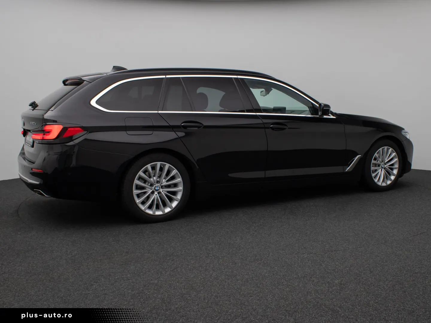 BMW 530e xD LuxuryLine 360 Laser HUD DAB H K ACC AHK