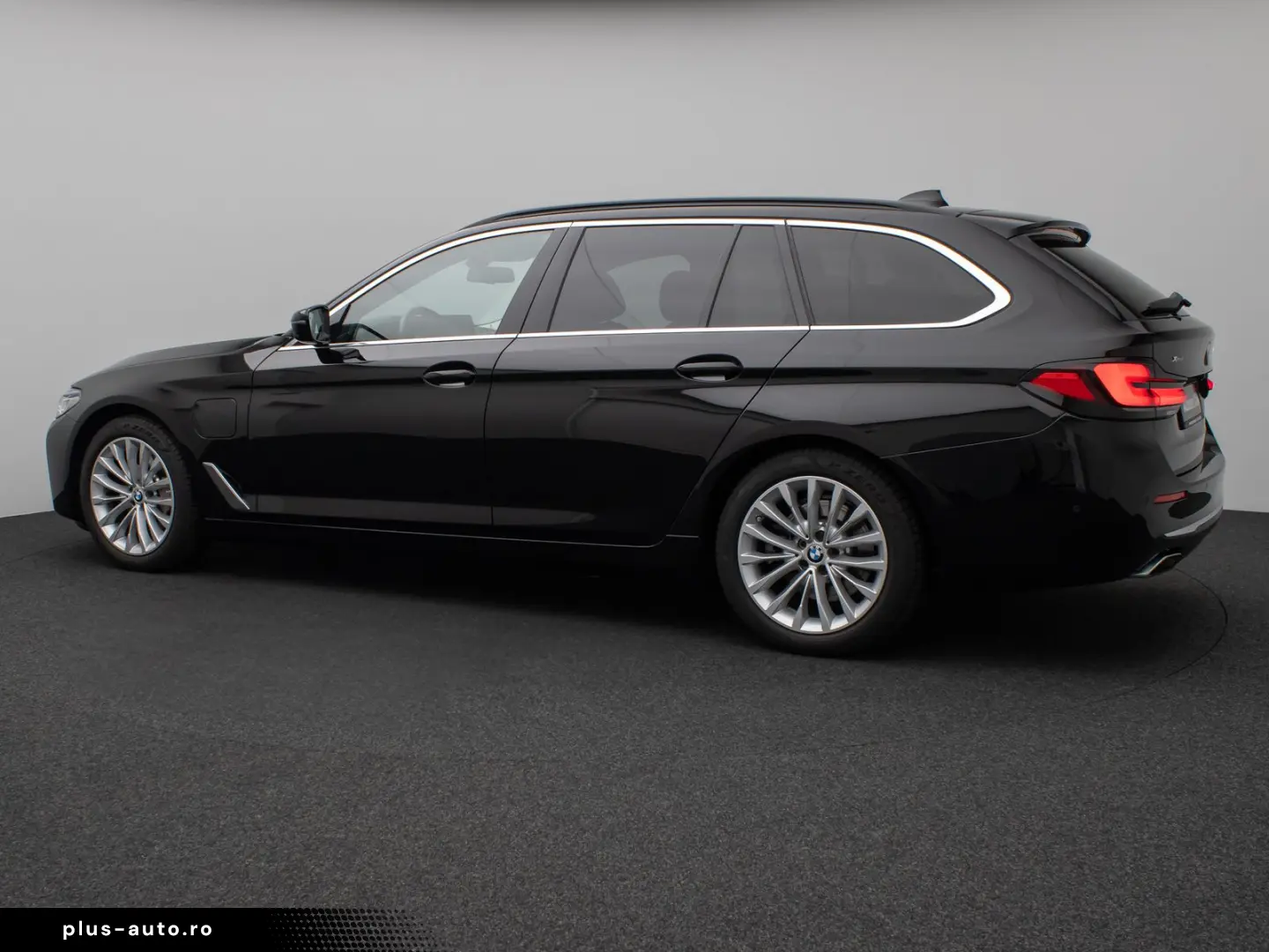 BMW 530e xD LuxuryLine 360 Laser HUD DAB H K ACC AHK