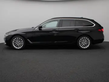 BMW 530e xD LuxuryLine 360 Laser HUD DAB H K ACC AHK