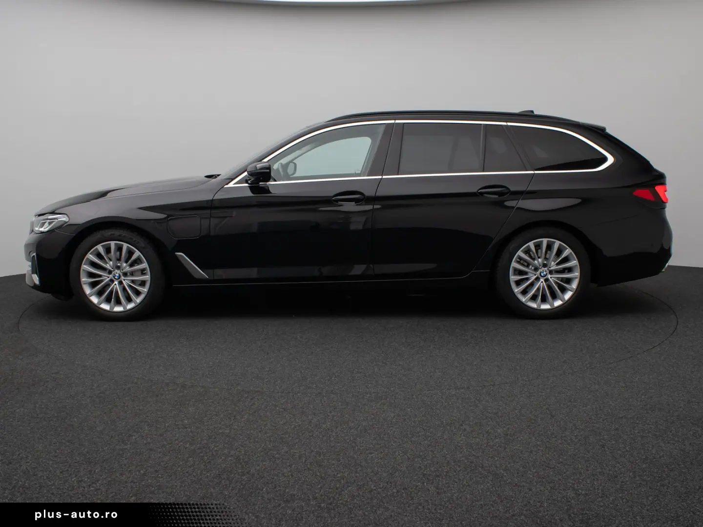 BMW 530e xD LuxuryLine 360 Laser HUD DAB H K ACC AHK