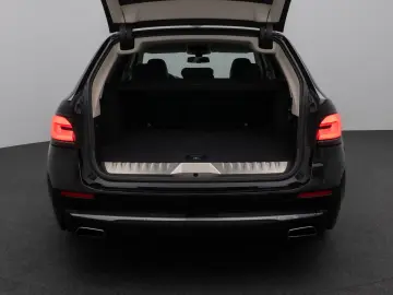 BMW 530e xD LuxuryLine 360 Laser HUD DAB H K ACC AHK