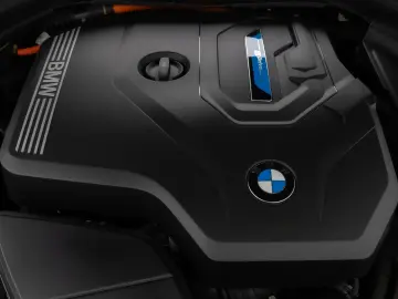 BMW 530e xD LuxuryLine 360 Laser HUD DAB H K ACC AHK