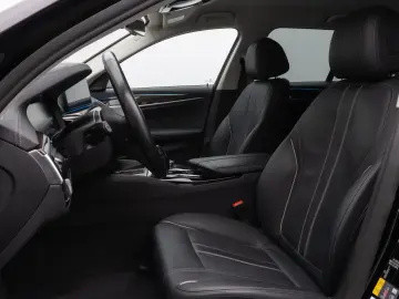 BMW 530e xD LuxuryLine 360 Laser HUD DAB H K ACC AHK