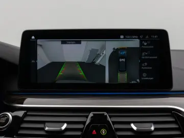 BMW 530e xD LuxuryLine 360 Laser HUD DAB H K ACC AHK