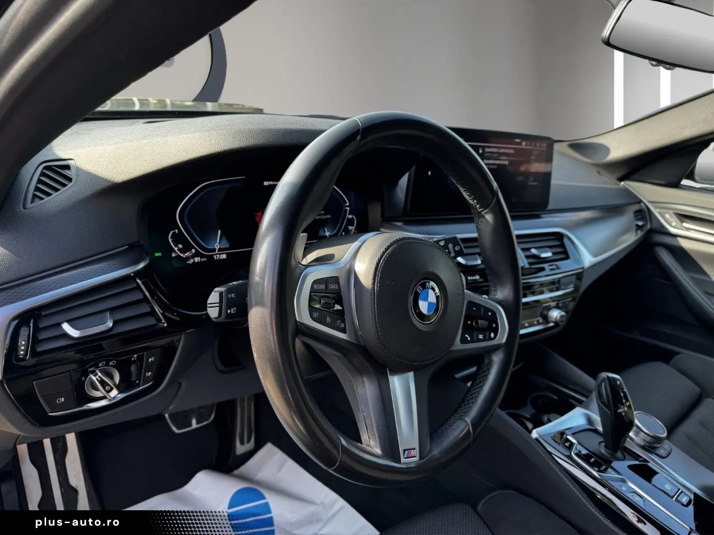 BMW 530 e M Sport HEAD-UP 292 PS