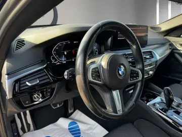 BMW 530 e M Sport HEAD-UP 292 PS