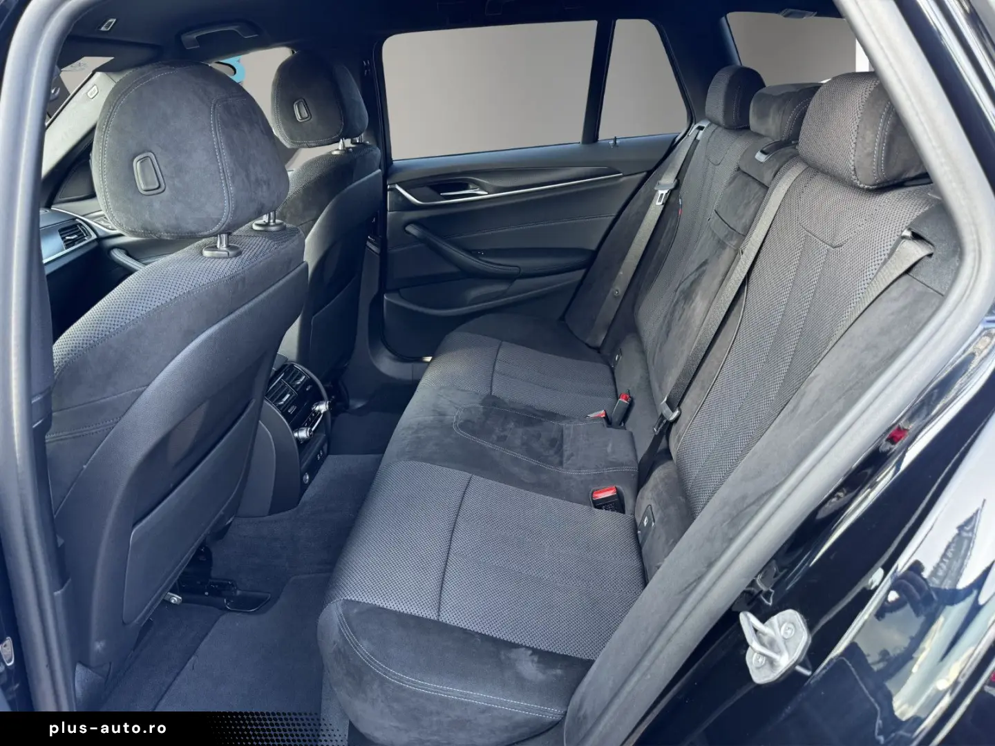 BMW 530 e M Sport HEAD-UP 292 PS