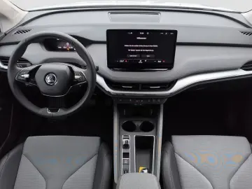 SKODA Enyaq 60 Loft NAVI RFK 19 LM APP-CONNECT LED