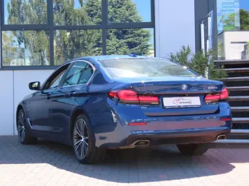 BMW 530e Ambiente Schiebedach Leder