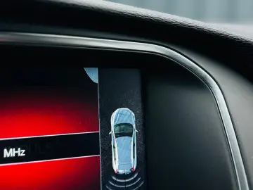 VOLVO V40 CROSS COUNTRY D4   2.0 DIESEL 190CP   FAB 09.2014