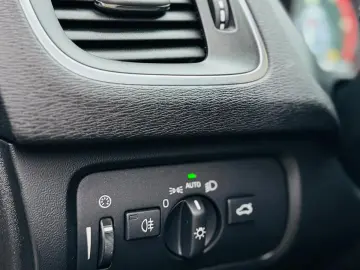 VOLVO V40 CROSS COUNTRY D4   2.0 DIESEL 190CP   FAB 09.2014