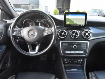 MERCEDES-BENZ GLA 200 Activity Edition Pack Sport Pa…