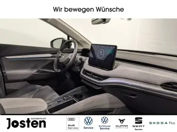 SKODA Enyaq 50 Loft LED Navi DAB Pano CarPlay PDC KAM