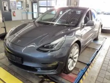TESLA Model 3 LONGRANGE DUAL-MOTOR NAVI KAMERA SH AHK